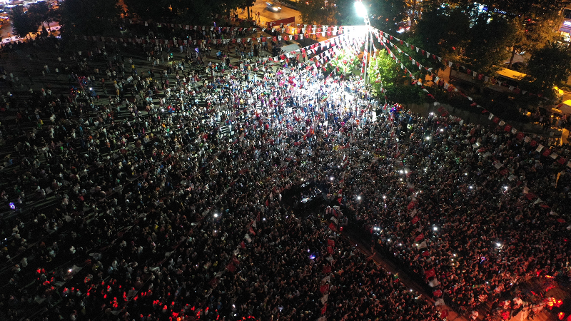 Zara Kahramanmaraş'ta Konser Verdi!