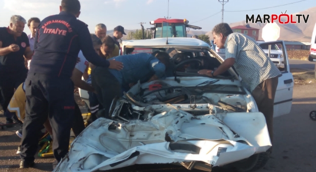 Kahramanmaraş’ta otomobil ile traktör çarpıştı: 1 ölü 1 yaralı