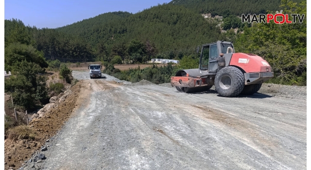 Büyükşehir Andırında Mahallelerin Yol İhtiyaçlarını Bir Bir Karşılıyor