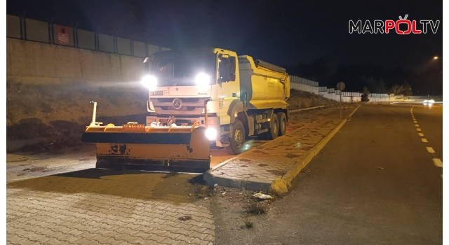 Büyükşehir, Yağışlarla Oluşabilecek Aksamaların Önüne Geçmek İçin Nöbetini Sürdürüyor