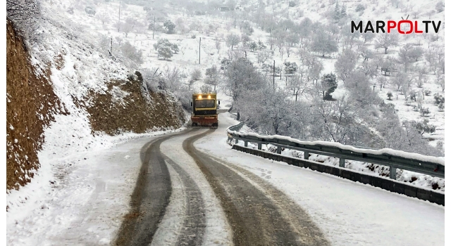 Büyükşehir, Kar Yağışının Ardından Arterleri Ulaşıma Açık Tutuyor