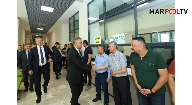 Başkan Hanifi Toptaş, belediye personeliyle bayramlaştı