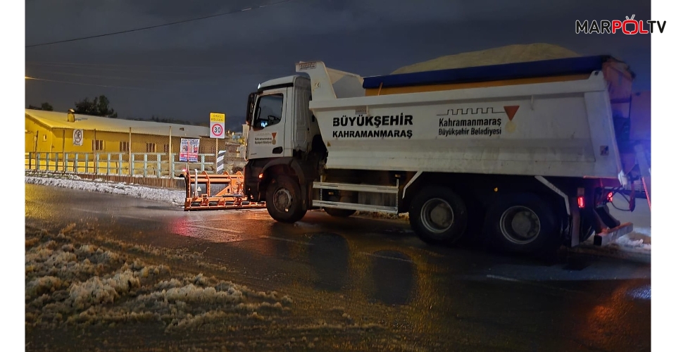 Şehir Merkezinden Kırsala Karla Kesintisiz Mücadele