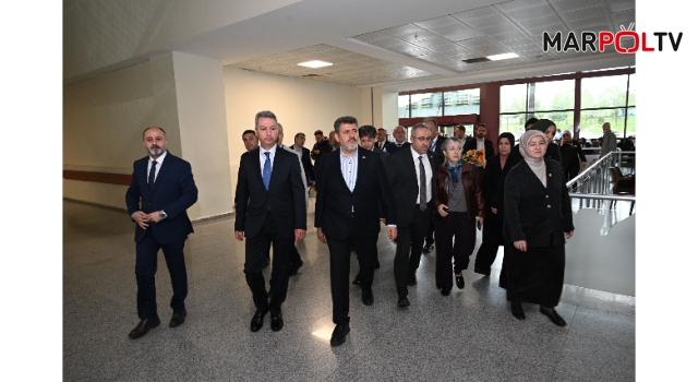 Milletvekillerinden Yaralı Öğrencilere Ziyaret