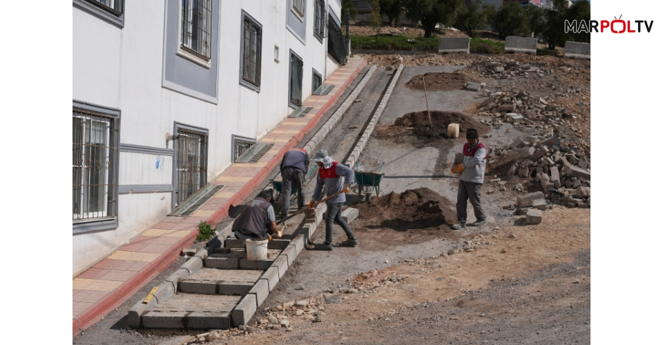 Onikişubat Belediyesi’nden 9 farklı mahallede eş zamanlı kaldırım ve yol çalışması