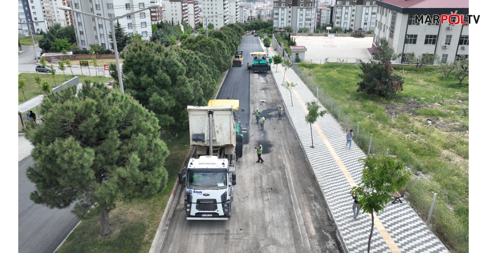 Büyükşehir, Ahır Dağı Caddesi’nde Asfalt Mesaisini Sürdürüyor