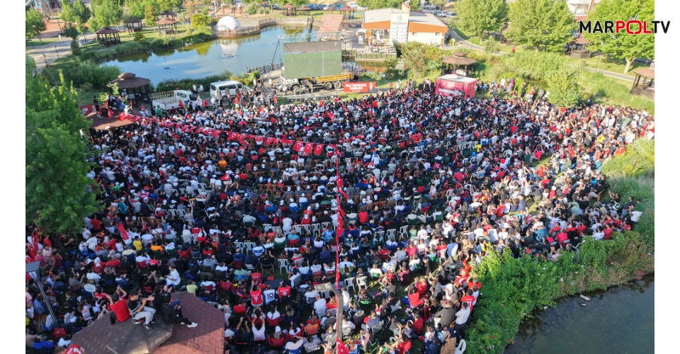 Milli Heyecan Dev Ekranda Yaşandı; Dünya Kupası Coşkusu Millet Bahçesine Taştı