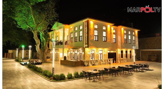 Büyükşehir’in Çınaraltı Çay Bahçesi Hizmete Açıldı