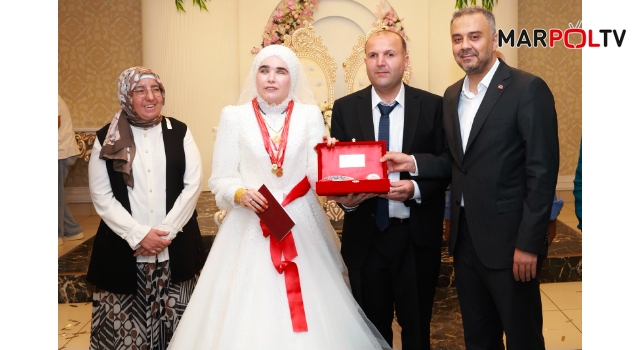 Kahramanmaraş’ta sevgi engel tanımadı: Doğuştan görme engelli iki öğretmen hayatlarını birleştirdi