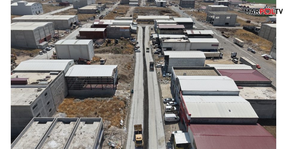 Büyükşehir, Yeni Sanayi Sitesi’nde Asfalt Mesaisi Sürüyor