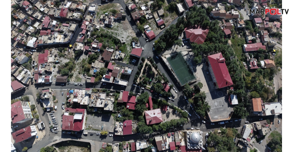 Büyükşehir’den Dulkadiroğlu Divanlı Mahallesi’nde Kesintisiz Asfalt Mesaisi