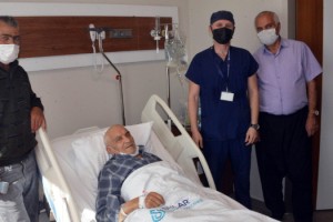 88 yaşındaki Yaşlı hastadan 250 gram prostat çıktı