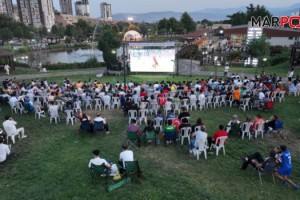 Kahramanmaraşlı Futbolseverler, Milli Heyecana Dev Ekrandan Eşlik Etti