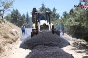 KIRSAL MAHALLELERDE ASFALT ÇALIŞMALARI TÜM HIZIYLA DEVAM EDİYOR