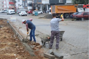 DULKADİROĞLU’NDAN BALLICA’DA KİLİT PARKE ÇALIŞMASI