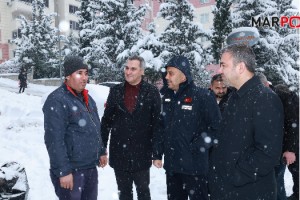 BAŞKAN TOPTAŞ, KARLA MÜCADELE ÇALIŞMALARINI SAHADA İNCELEDİ