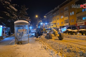 Kahramanmaraş’ta Son Yılların En Sert Kışı Yaşanıyor; Büyükşehir Tüm İmkanlarıyla Sahada