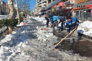 Yaya Trafiğinde Güvenlik İçin Büyükşehir’den Yoğun Mesai