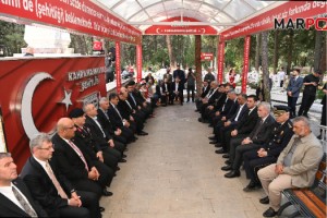 Aziz Şehitler ve Hayatını Kaybeden Öğrenciler Kabri Başında Dualarla Anıldı