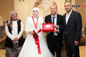 Kahramanmaraş’ta sevgi engel tanımadı: Doğuştan görme engelli iki öğretmen hayatlarını birleştirdi