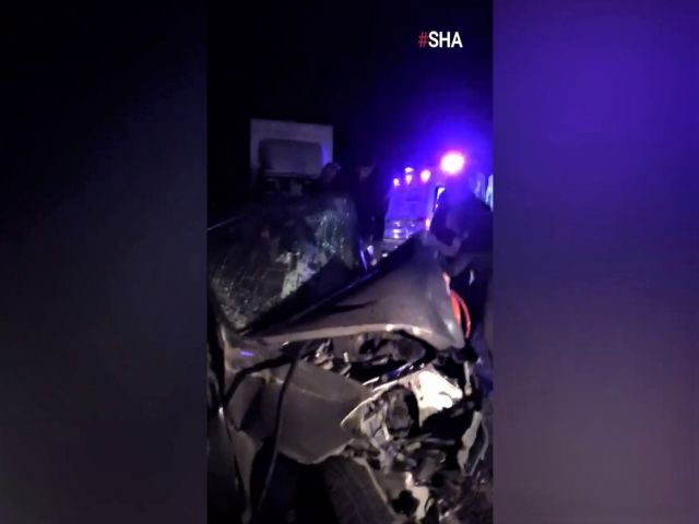 Kahramanmaraş’ta iki otomobil kafa kafaya çarpıştı: 6 yaralı